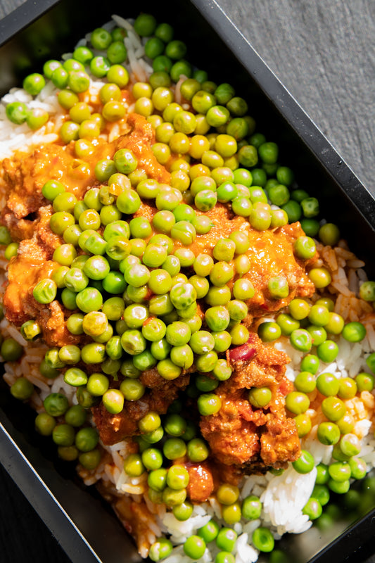 5. Beef Chill-Con-Carne,  Basmati Rice, Garden Peas, Piri Piri Sauce